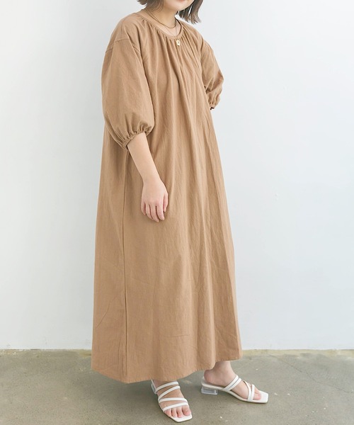 nemne store(ネンネストア)の「エスプレッソをそそぐ後ろ空きロングワンピース(ワンピース・レディース・アイボリー/モカ・フリー)」の15枚目の写真