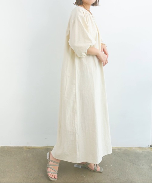 nemne store(ネンネストア)の「エスプレッソをそそぐ後ろ空きロングワンピース(ワンピース・レディース・アイボリー/モカ・フリー)」の18枚目の写真
