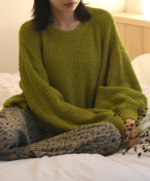 Alley by w closet(アリーバイダブルクローゼット)の「【Alley】ふさふさショート丈プルオーバー(ニット/セーター・レディース・オフホワイト/パープル系その他/ライム・FREE)」の2枚目の写真