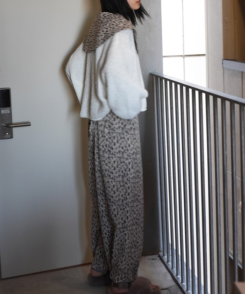 Alley by w closet(アリーバイダブルクローゼット)の「【Alley】ふさふさショート丈プルオーバー(ニット/セーター・レディース・オフホワイト/パープル系その他/ライム・FREE)」の11枚目の写真