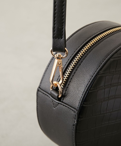 Chico（チコ）の「ポーチ付きサークルミニショルダー（ショルダーバッグ・レディース・ブラウン/ブラック系その他/ブラック/アイボリー・FREE）」の7枚目の写真