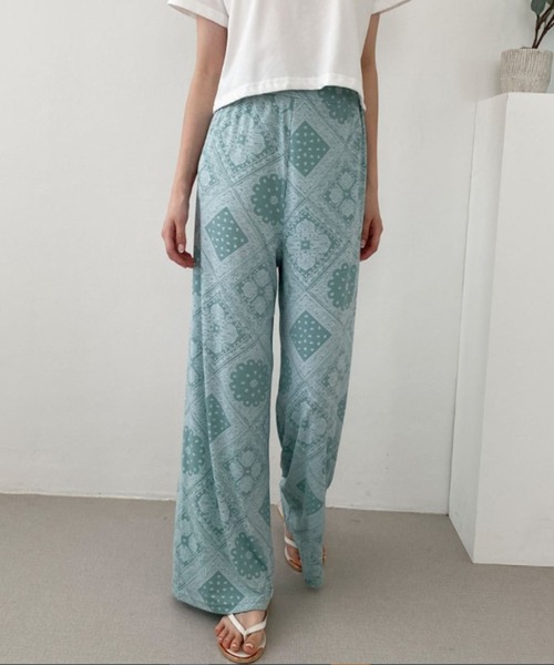 me+em select（ミームセレクト）の「ペイズリーワイドストレートイージーパンツ（その他パンツ・レディース・ブラック/アイボリー/ミント・FREE）」の8枚目の写真