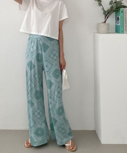 me+em select（ミームセレクト）の「ペイズリーワイドストレートイージーパンツ（その他パンツ・レディース・ブラック/アイボリー/ミント・FREE）」の11枚目の写真
