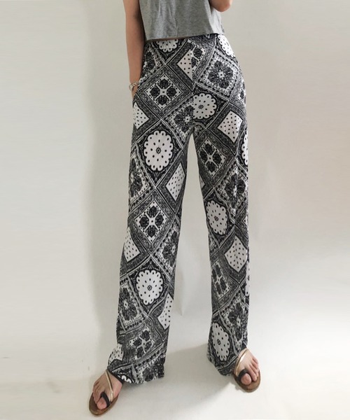 me+em select（ミームセレクト）の「ペイズリーワイドストレートイージーパンツ（その他パンツ・レディース・ブラック/アイボリー/ミント・FREE）」の5枚目の写真