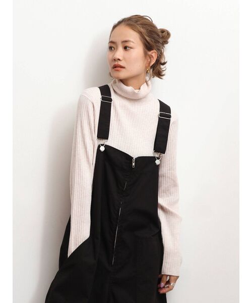 Ungrid（アングリッド）の「ウォッシャブルタートルニット（ニット/セーター・レディース・アイボリー/ヘザーグレー/ブラック/レッド/グリーン系その他/ブルー・FREE）」の16枚目の写真