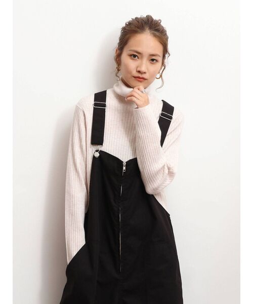 Ungrid（アングリッド）の「ウォッシャブルタートルニット（ニット/セーター・レディース・アイボリー/ヘザーグレー/ブラック/レッド/グリーン系その他/ブルー・FREE）」の17枚目の写真