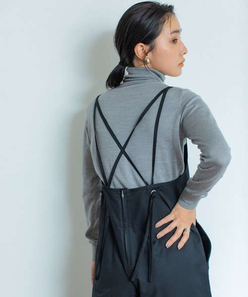 Liyoca(リヨカ)の「【Liyoca】綿ナイロンサロペット -ウォッシャブル-(サロペット/オーバーオール・レディース・ブラック/ライトベージュ・FREE)」の5枚目の写真