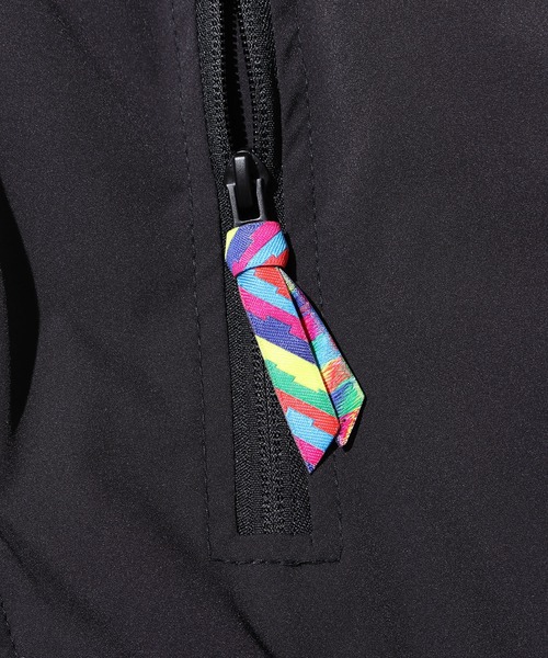 ABU GARCIA（アブ・ガルシア）の「Abu Garcia / アブ・ガルシア CLOUD PADDING JACKET 中綿ジャケット（ナイロンジャケット・メンズ・オリーブ/ブラック・XL/M/L）」の6枚目の写真