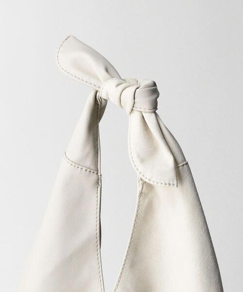 BEAUTY&YOUTH UNITED ARROWS（ビューティーアンドユースユナイテッドアローズ）の「BY コンビソフト タイ ショルダーバッグ（ショルダーバッグ・レディース・ナチュラル/ブラック・FREE）」の5枚目の写真