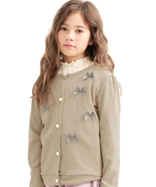 Bee des Bee（ビーデスビー）の「フロントリボンカーディガン（カーディガン/ボレロ・キッズ・ブラック/ブルーグレー/ブラウン/グレイッシュベージュ/ミント/ラベンダー/コーラルピンク/アイボリー/チャコール/グリーン系/ベージュ系/ピンク系/パープル系・100cm/110cm/120cm/130cm/140cm/150cm）」の8枚目の写真