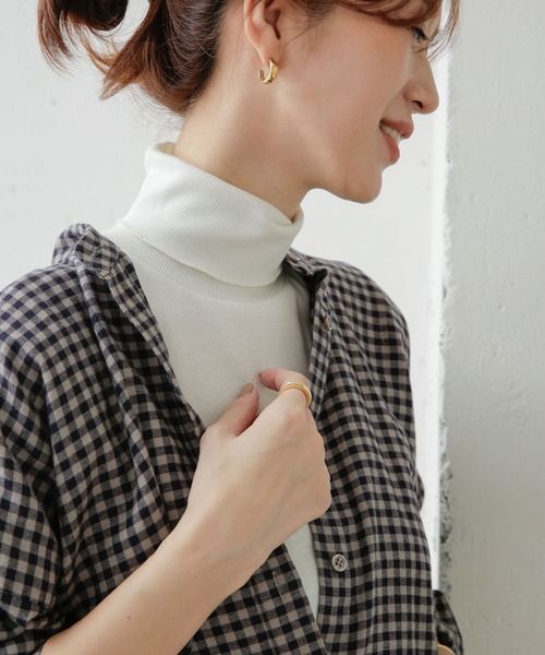 URBAN RESEARCH DOORS(アーバンリサーチドアーズ)の「『UR TECH』テレコタートルネックTシャツ(Tシャツ/カットソー・レディース・チャコールグレー/ライトグレー/オフホワイト・ONE)」の11枚目の写真