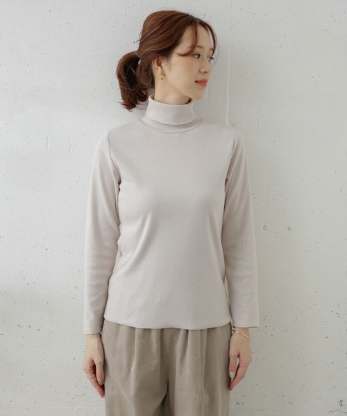 URBAN RESEARCH DOORS(アーバンリサーチドアーズ)の「『UR TECH』テレコタートルネックTシャツ(Tシャツ/カットソー・レディース・チャコールグレー/ライトグレー/オフホワイト・ONE)」の12枚目の写真