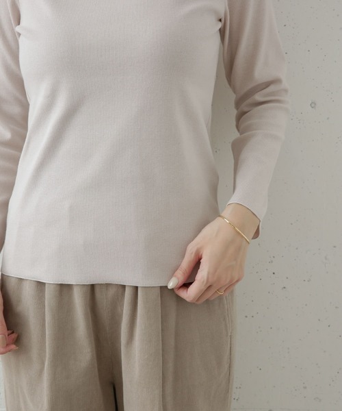 URBAN RESEARCH DOORS(アーバンリサーチドアーズ)の「『UR TECH』テレコタートルネックTシャツ(Tシャツ/カットソー・レディース・チャコールグレー/ライトグレー/オフホワイト・ONE)」の16枚目の写真