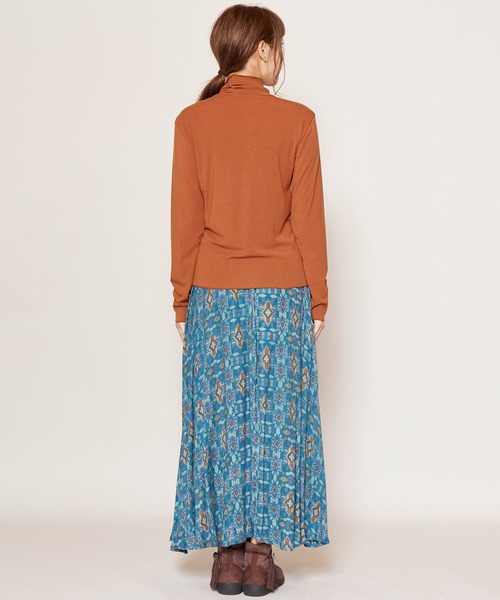 チャイハネ（チャイハネ）の「【チャイハネ】yul ハイネック刺繍トップス（Tシャツ/カットソー・レディース・ホワイト/ブラウン・FREE）」の6枚目の写真