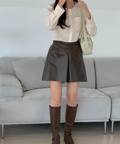 mood for a day(ムードフォーアデイ)の「gloomy short blouse / クロップドパフブラウス(シャツ/ブラウス・レディース・クリーム/ベージュ/ブルー・FREE)」の9枚目の写真