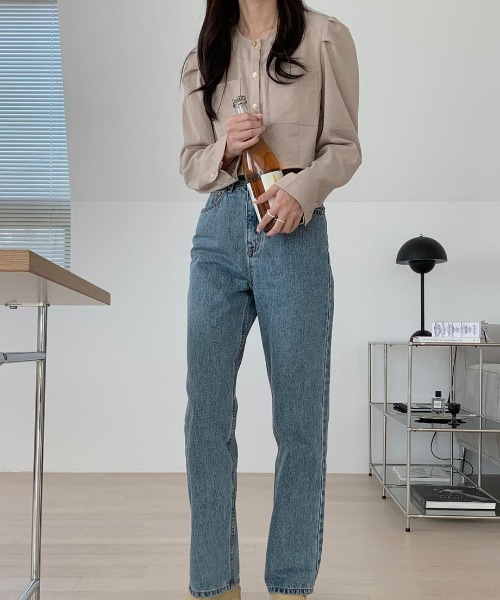 mood for a day(ムードフォーアデイ)の「gloomy short blouse / クロップドパフブラウス(シャツ/ブラウス・レディース・クリーム/ベージュ/ブルー・FREE)」の18枚目の写真