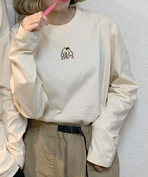 spoon store(スプーンストア)の「【tomboniaコラボ】"ふたりでひとつ" わんこロンT(Tシャツ/カットソー・レディース・ブラウン系その他/ベージュ系その他/ブラウン系その他2/ベージュ系その他2・MEDIUM/LARGE/X-LARGE)」の4枚目の写真