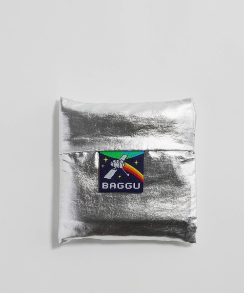 BAGGU(バグー)の「STANDARD BAGGU SPACE FLIGHT 415. メタリックシルバー(エコバッグ/サブバッグ・レディース・シルバー・FREE)」の4枚目の写真