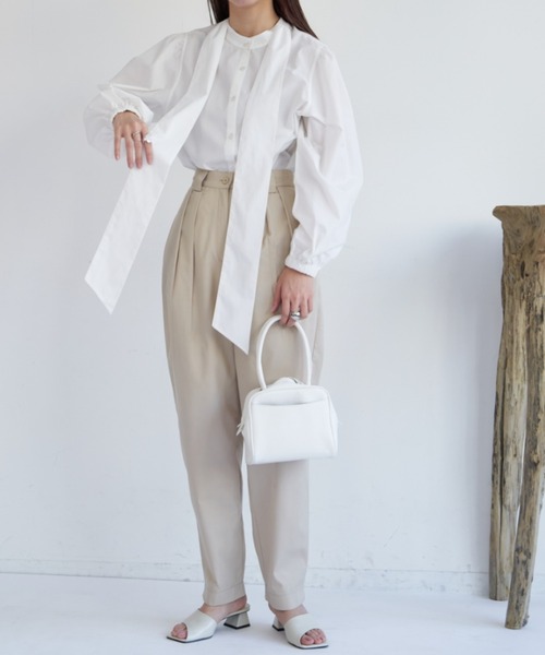 VANNIE U（ヴァニーユー）の「タックコクーンパンツ（その他パンツ・レディース・ベージュ/ブルー/ライトパープル・FREE/S）」の18枚目の写真