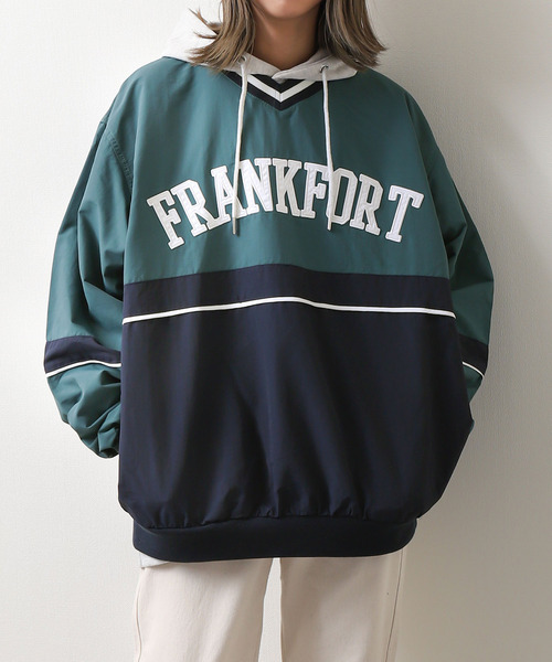 ZIP FIVE（ジップファイブ）の「【loot box】 切替カレッジロゴ　ナイロンプルオーバー（その他トップス・レディース・ブルーグリーン/ネイビー系/ネイビー系1/イエロー系・MEDIUM/LARGE）」の2枚目の写真