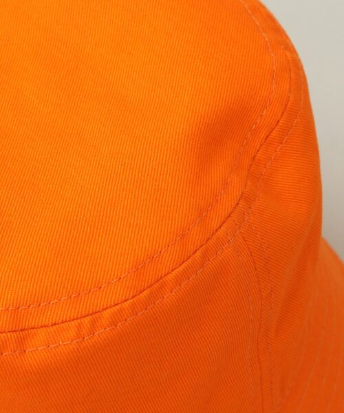 CONVERSE TOKYO(コンバーストウキョウ)の「TOKYOツイルバケットハット(ハット・レディース・チャコールグレー/ブラック/オレンジ/グリーン/アイボリー・SMALL/LARGE)」の9枚目の写真