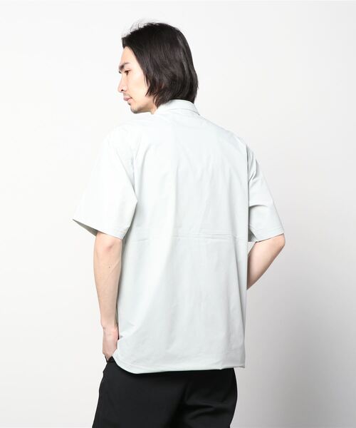 TIGORA（ティゴラ）の「ティゴラ TIGORA 布帛ハーフZIPシャツ（シャツ/ブラウス・メンズ・ブラック/ライトグレー・M/S/LL/L）」の3枚目の写真