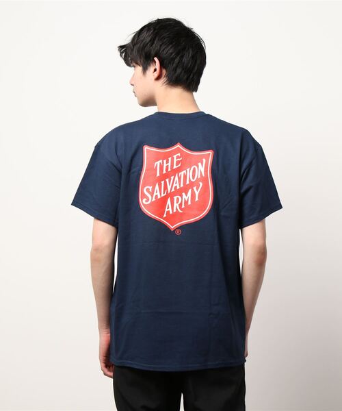 PARKS TOKYO SELECT（パークストウキョウセレクト）の「【THE SALVATION ARMY】（UN）T-SHIRT WITH SHIELD FRONT&BACK（Tシャツ/カットソー・メンズ・ホワイト/ブラック/ネイビー・MEDIUM/X-LARGE/LARGE）」の4枚目の写真