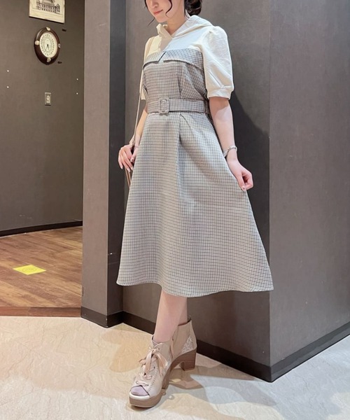 axes femme（アクシーズファム）の「レイヤード風パーカーワンピース（ワンピース・レディース・ブラック/ベージュ/グリーン・MEDIUM）」の2枚目の写真