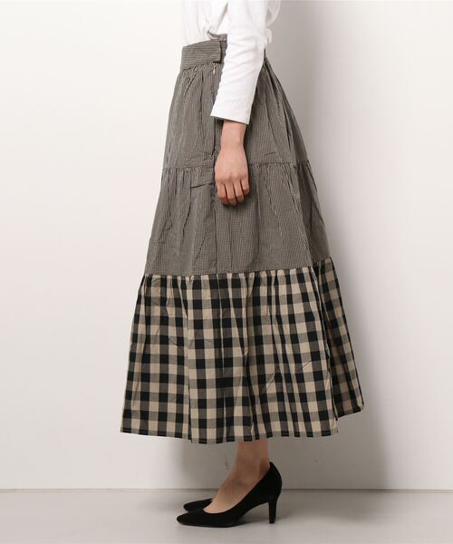 MIMIMEMETE(ミミメメット)の「クレイジーギンガム ティアードスカート(スカート・レディース・ベージュ×ブラック・M)」の8枚目の写真