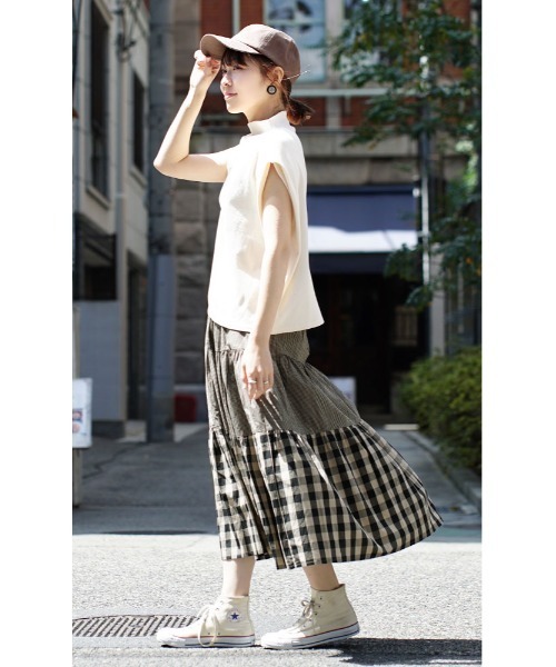 MIMIMEMETE(ミミメメット)の「クレイジーギンガム ティアードスカート(スカート・レディース・ベージュ×ブラック・M)」の4枚目の写真
