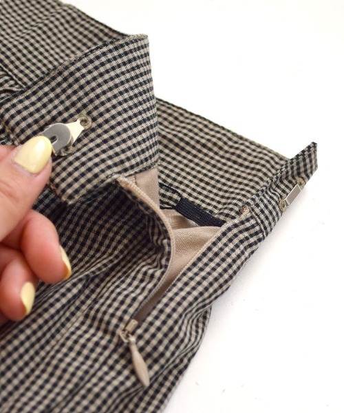 MIMIMEMETE(ミミメメット)の「クレイジーギンガム ティアードスカート(スカート・レディース・ベージュ×ブラック・M)」の7枚目の写真