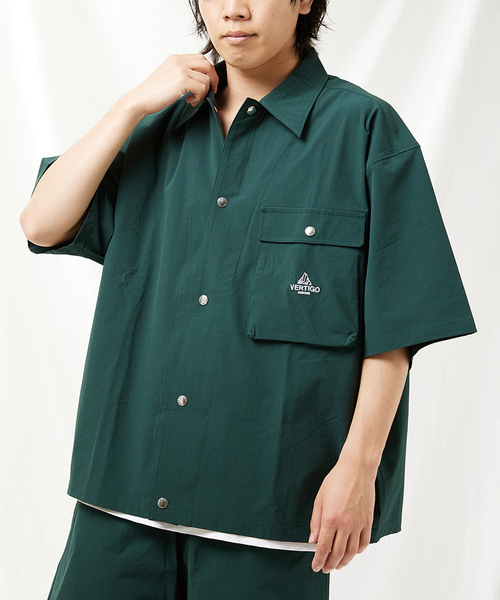 JOURNAL STANDARD(ジャーナルスタンダード)の「VERTIGO DESIGNS×JS 別注 “シャツ+パンツ+巾着”3点セット(シャツ/ブラウス・メンズ・ブラック/ベージュ/グリーン・MEDIUM/LARGE)」の3枚目の写真