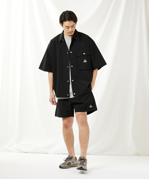 JOURNAL STANDARD(ジャーナルスタンダード)の「VERTIGO DESIGNS×JS 別注 “シャツ+パンツ+巾着”3点セット(シャツ/ブラウス・メンズ・ブラック/ベージュ/グリーン・MEDIUM/LARGE)」の4枚目の写真