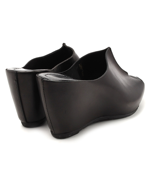 ROSE BUD（ローズバッド）の「586-3347 LTHR LENTER  SEAM OPEN TOE SANDAL（サンダル・レディース・ブラック/ライトブラウン・38/35/36/39/37）」の3枚目の写真