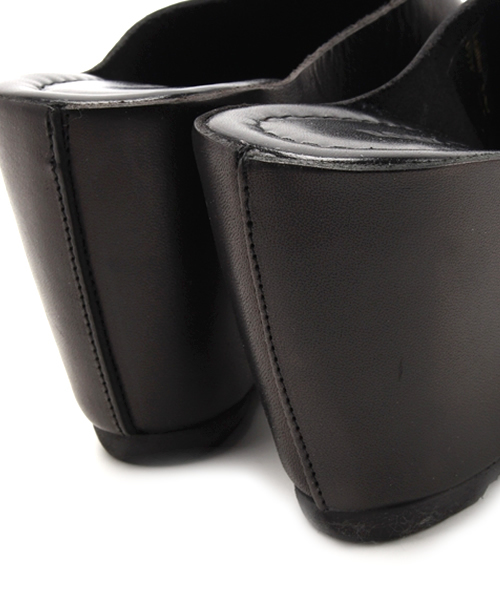 ROSE BUD（ローズバッド）の「586-3347 LTHR LENTER  SEAM OPEN TOE SANDAL（サンダル・レディース・ブラック/ライトブラウン・38/35/36/39/37）」の8枚目の写真