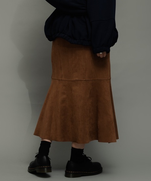 ottilie（オティーリエ）の「【 ottilie / オティーリエ 】 スエードマーメイドスカート（スカート・レディース・キャメル/ナチュラル/チャコールグレー・FREE）」の14枚目の写真