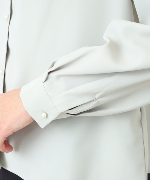 DRESKIP（ドレスキップ）の「◆【洗える】パール調ボタンブラウス（シャツ/ブラウス・レディース・ブラック/オフホワイト/イエロー/ライトグリーン・02/03/04）」の10枚目の写真