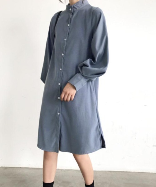 CLEA（クレア）の「ボリューム袖バンドカラーロングシャツ（シャツ/ブラウス・レディース・ホワイト/ベージュ/ダークブルー・FREE）」の9枚目の写真