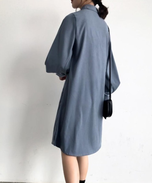 CLEA（クレア）の「ボリューム袖バンドカラーロングシャツ（シャツ/ブラウス・レディース・ホワイト/ベージュ/ダークブルー・FREE）」の10枚目の写真