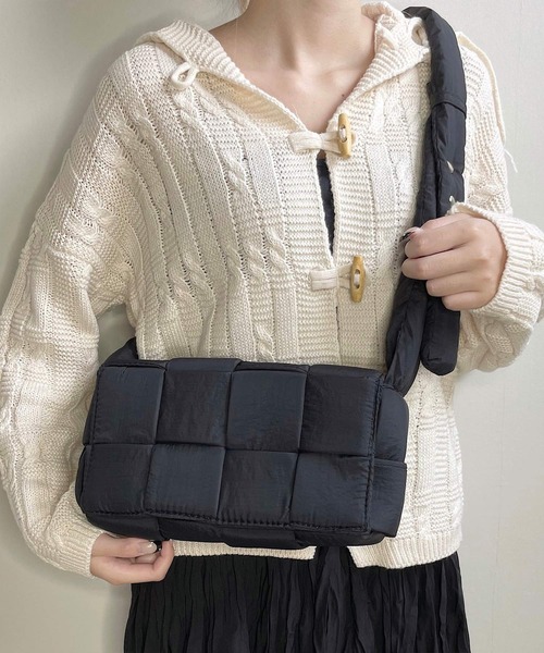 shopnikoniko(ショップニコニコ)の「キルティング ナイロン 編み込みバッグ(ショルダーバッグ・レディース・ブラック/グリーン・フリー)」の18枚目の写真