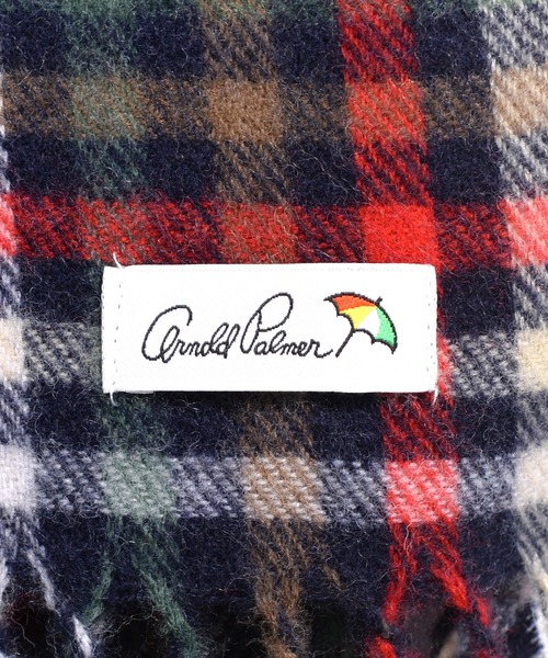 Arnold Palmer（アーノルドパーマー）の「ハウスチェック 大判マフラー（マフラー・レディース・ベージュ/ネイビー・F）」の5枚目の写真
