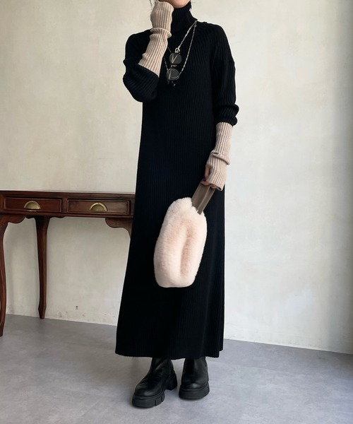 DouDou(ドゥドゥ)の「【WEB限定】袖配色タートルニットワンピース(ワンピース・レディース・ブラック/チャコールグレー/ベージュ・FREE)」の6枚目の写真