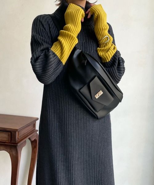 DouDou(ドゥドゥ)の「【WEB限定】袖配色タートルニットワンピース(ワンピース・レディース・ブラック/チャコールグレー/ベージュ・FREE)」の15枚目の写真