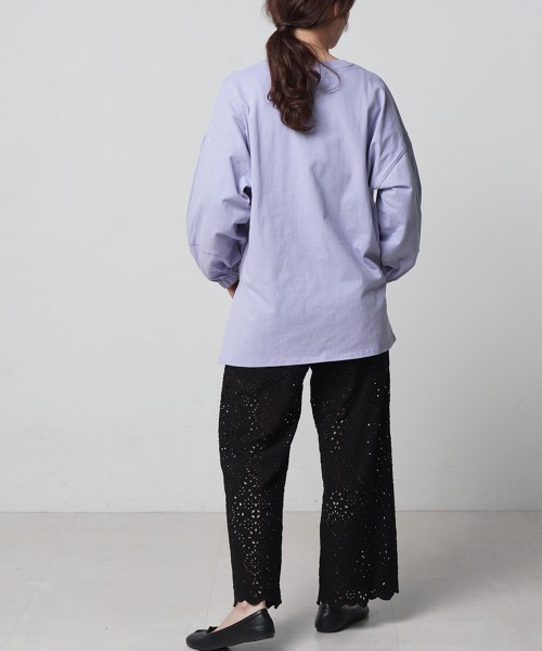 LUPILIEN(ルピリアン)の「ピーチ起毛袖ボリュームプルオーバー(Tシャツ/カットソー・レディース・ベージュ/パープル/オフホワイト・FREE)」の15枚目の写真