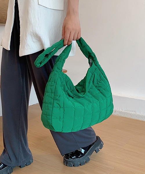 styiro(スタイロ)の「ナイロン キルティング ワンショルダーバッグ(ショルダーバッグ・レディース・グリーン/アイボリー/ブラック・FREE)」の9枚目の写真