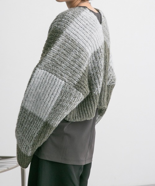 KBF（ケイビーエフ）の「ロングスリーブチュールカットソー（Tシャツ/カットソー・レディース・チャコールグレー/バーガンディー/アイボリー・ONE）」の4枚目の写真