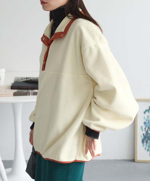Chaco closet(チャコ クローゼット)の「バイカラーリングスナップボタン付きフリースプルオーバー(スウェット・レディース・アイボリー/ベージュ/パープル/グリーン/グレー/ブラック/オレンジ/ライトグレー・FREE)」の19枚目の写真
