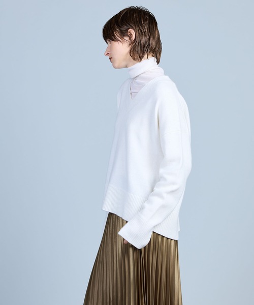 N.O.R.C(ノーク)の「カシミヤ混Vネックニット(ニット/セーター・レディース・アイボリー/ブラック/サックスブルー/グレー/ピンク・S/M)」の8枚目の写真