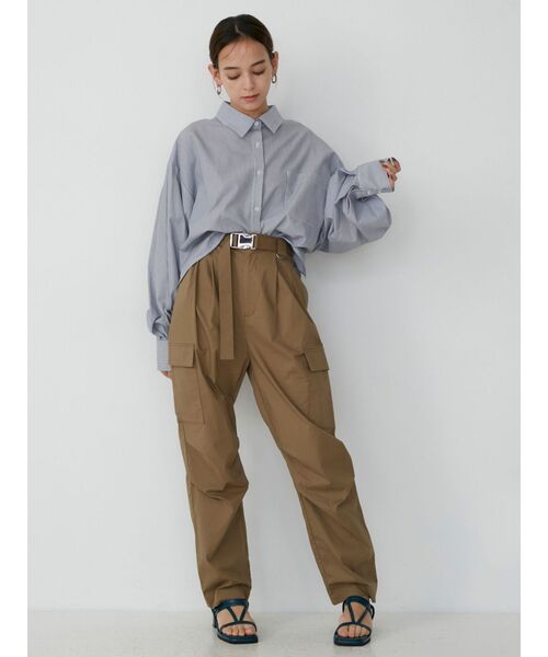 MURUA（ムルーア）の「カーブカーゴパンツ（カーゴパンツ・レディース・ブラック/カーキ・2/1）」の4枚目の写真