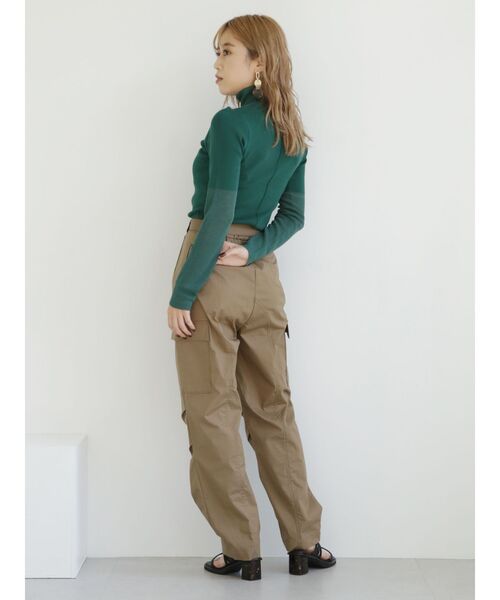 MURUA（ムルーア）の「カーブカーゴパンツ（カーゴパンツ・レディース・ブラック/カーキ・2/1）」の12枚目の写真